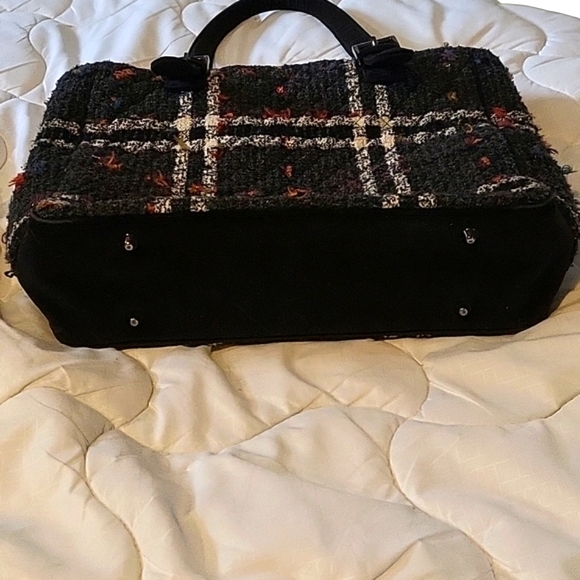 VERA BRADLEY MULTICOLOR TOTE WITH BLACK VELVET HANDLES AND TRIM - Picture 6 of 13